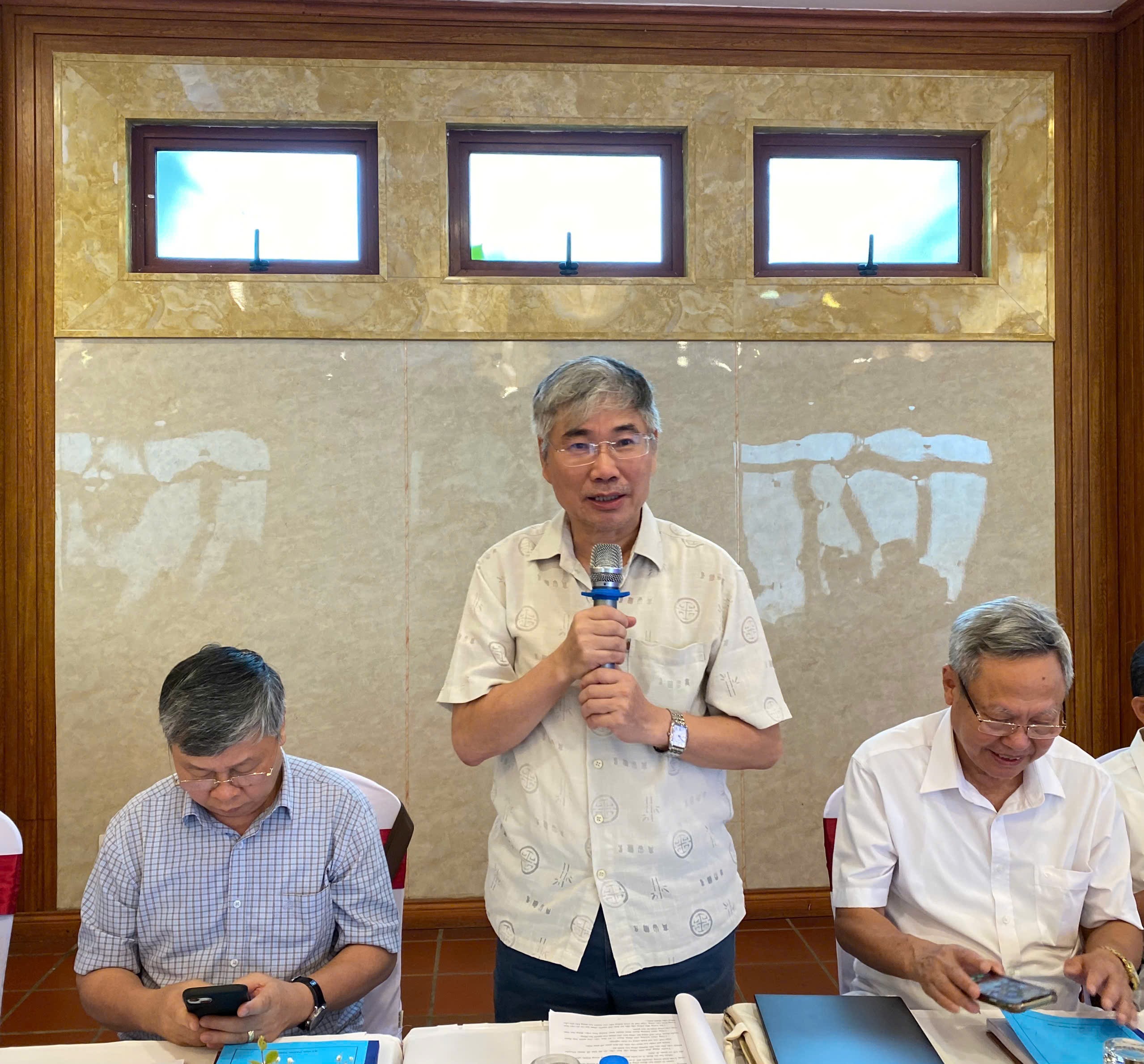 HỘI THẢO KHOA HỌC “CƠ SỞ LÝ LUẬN VỀ VỊ TRÍ VIỆC LÀM VÀ QUẢN LÝ CÔNG CHỨC THEO VỊ TRÍ VIỆC LÀM”