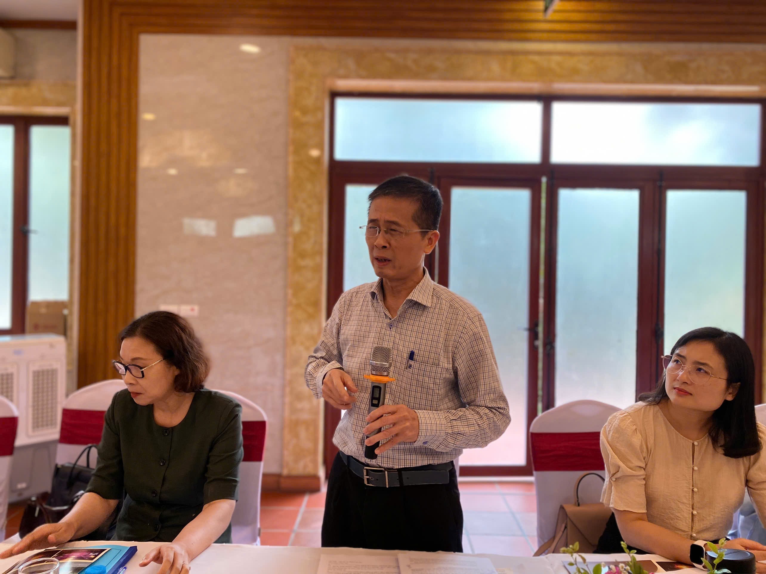 HỘI THẢO KHOA HỌC “CƠ SỞ LÝ LUẬN VỀ VỊ TRÍ VIỆC LÀM VÀ QUẢN LÝ CÔNG CHỨC THEO VỊ TRÍ VIỆC LÀM”