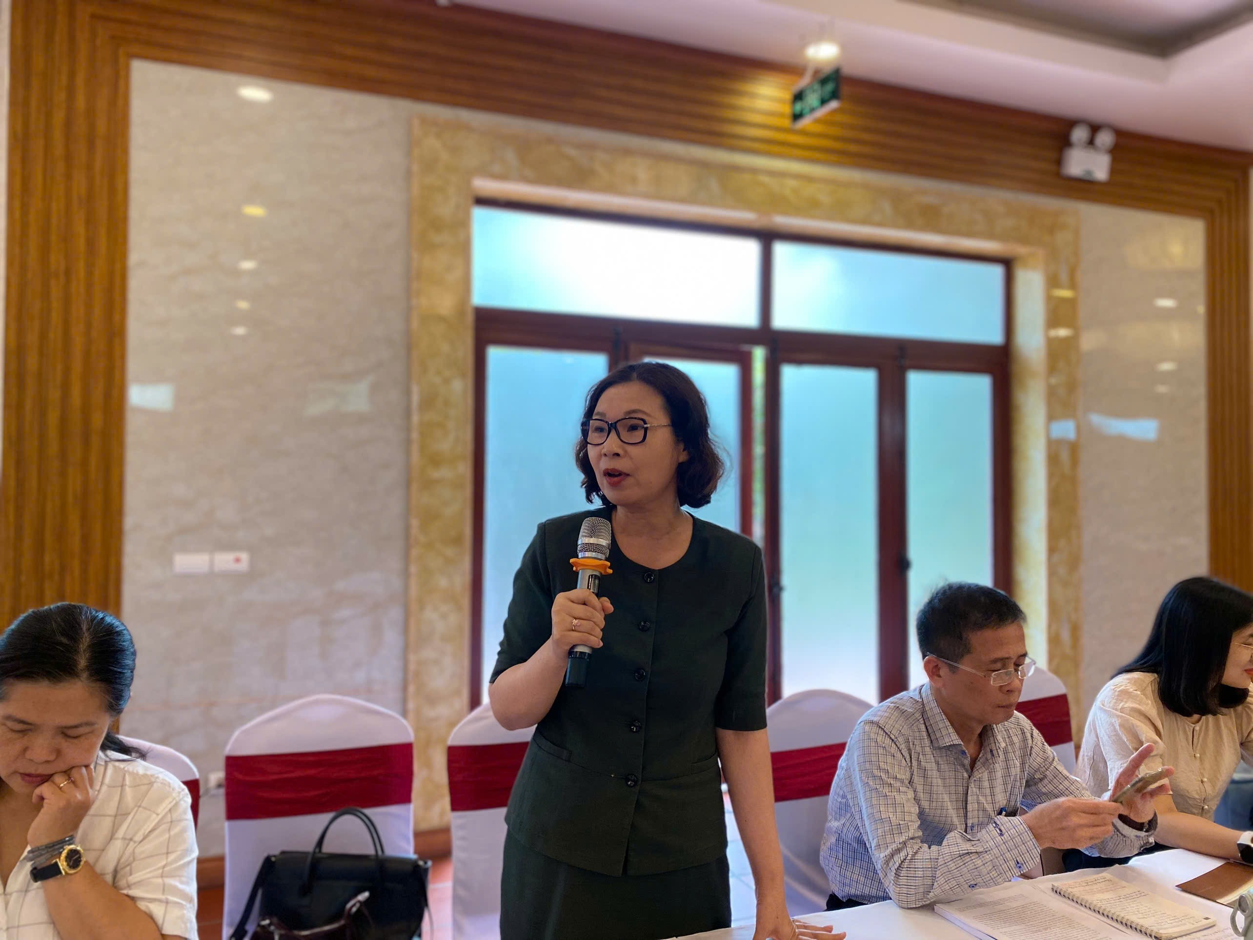 HỘI THẢO KHOA HỌC “CƠ SỞ LÝ LUẬN VỀ VỊ TRÍ VIỆC LÀM VÀ QUẢN LÝ CÔNG CHỨC THEO VỊ TRÍ VIỆC LÀM”